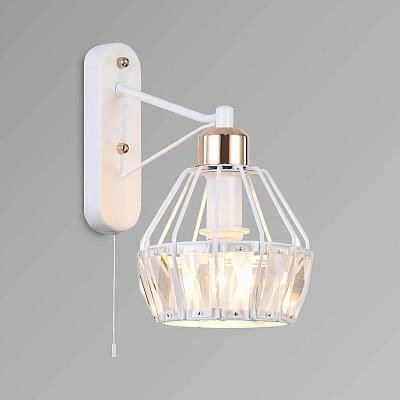 Светильник настенный Eurosvet 70075/1 белый